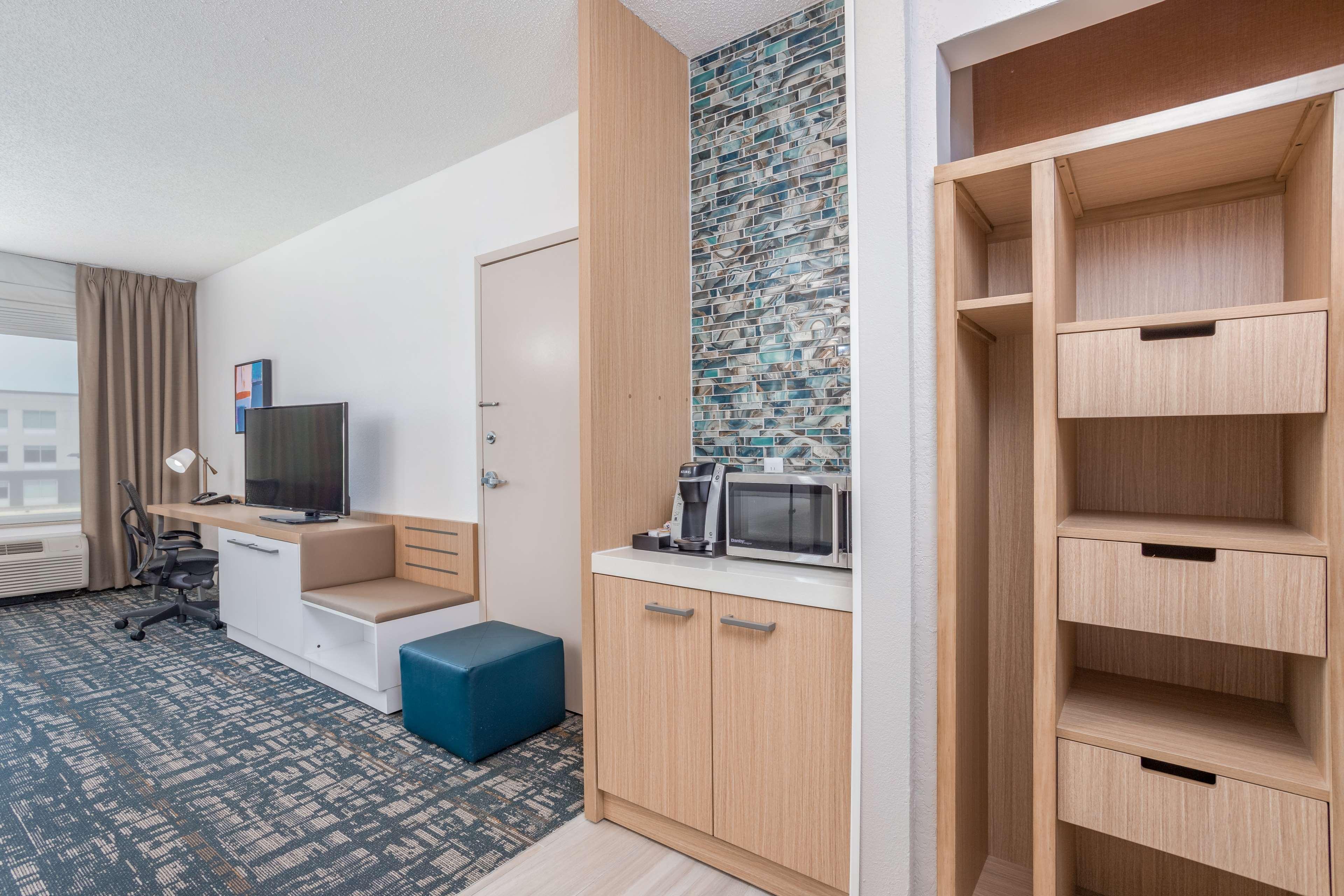Hilton Garden Inn Cincinnati/Sharonville Bagian luar foto