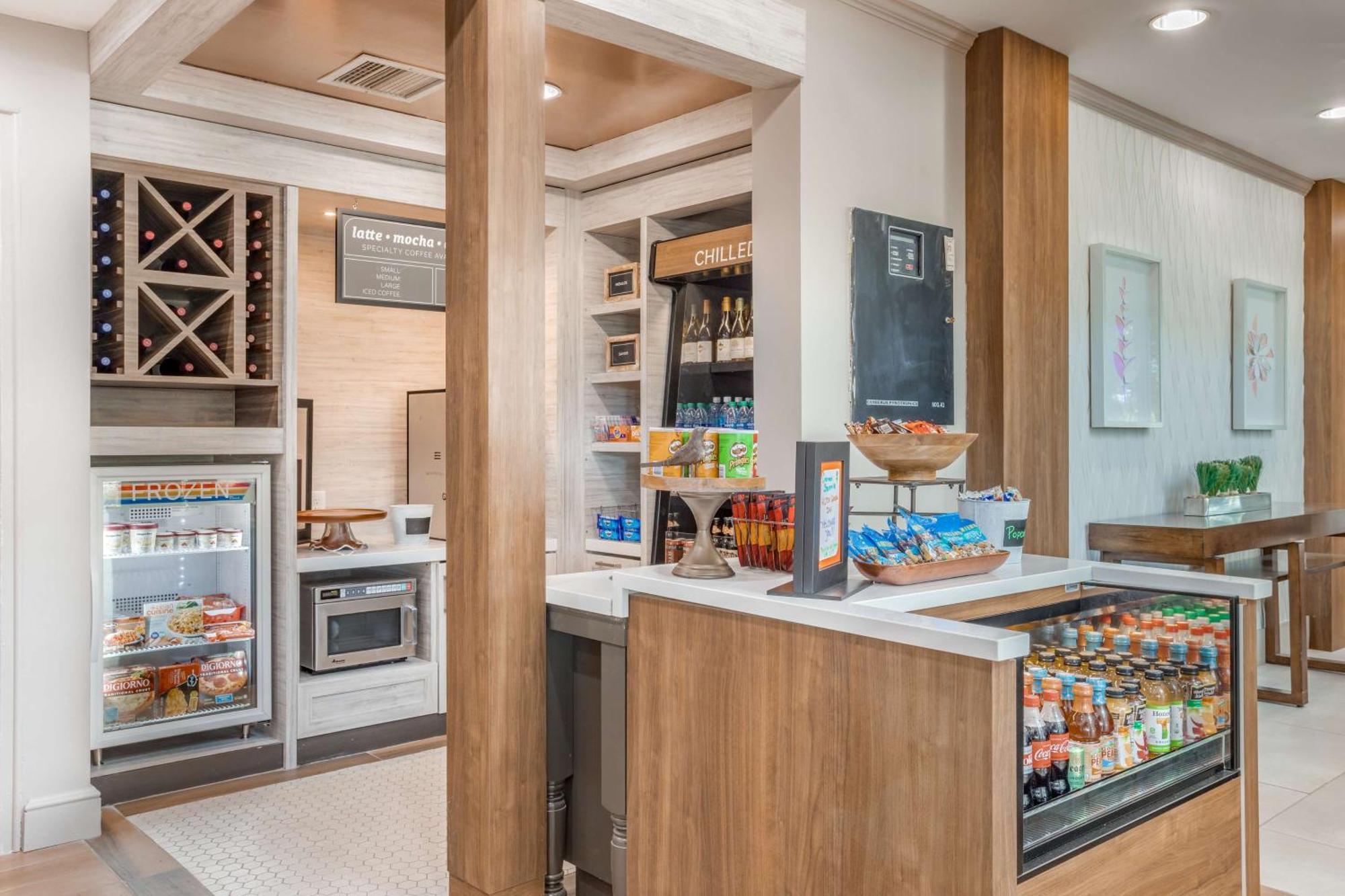 Hilton Garden Inn Cincinnati/Sharonville Bagian luar foto