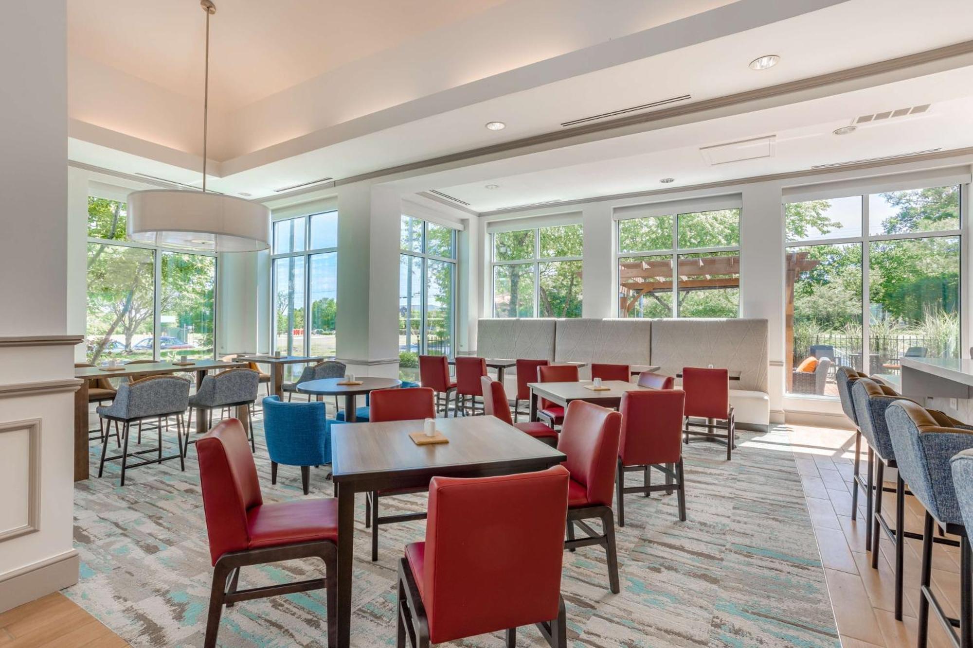Hilton Garden Inn Cincinnati/Sharonville Bagian luar foto
